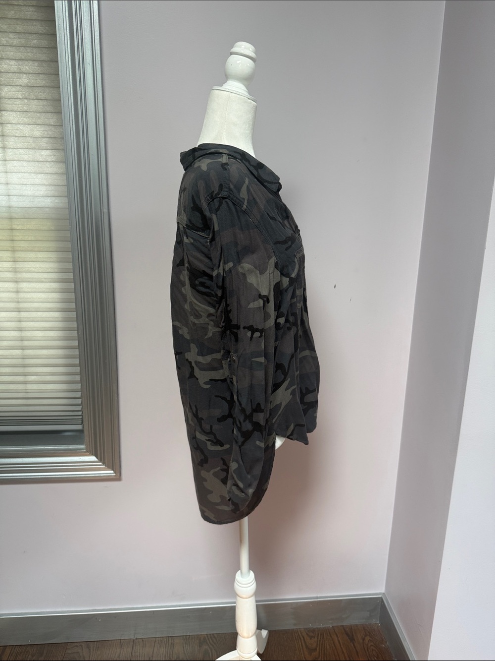 Rock and Republic button down shirt black camouflage large - Picture 4 of 7